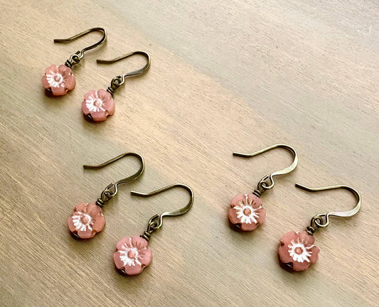 Antique Apricot Crystal Flower Earrings
