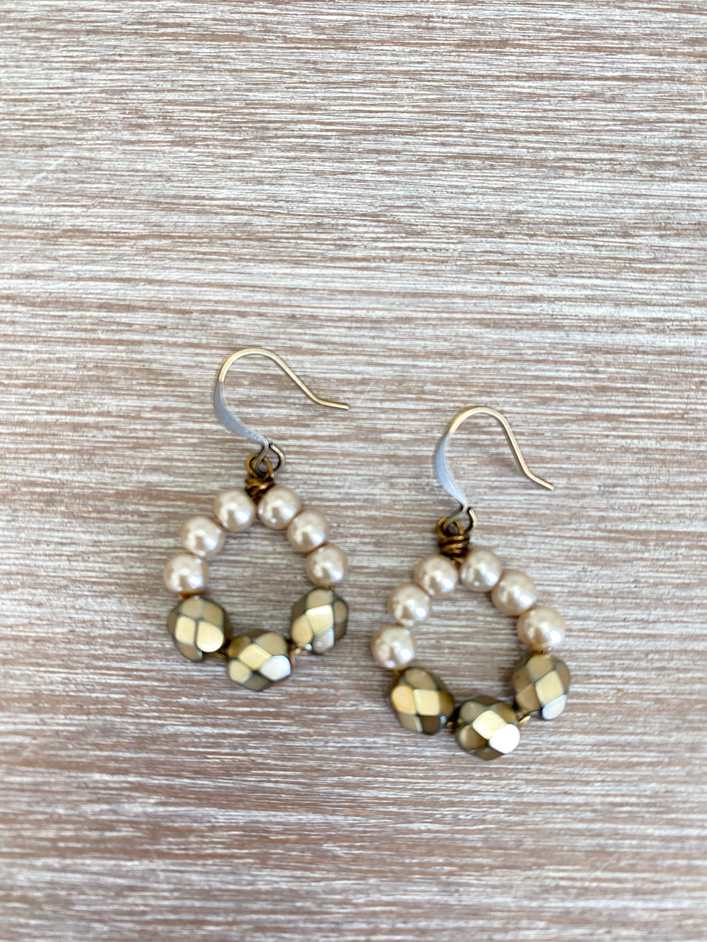 Vintage Bride Pearl Earring With Crystals