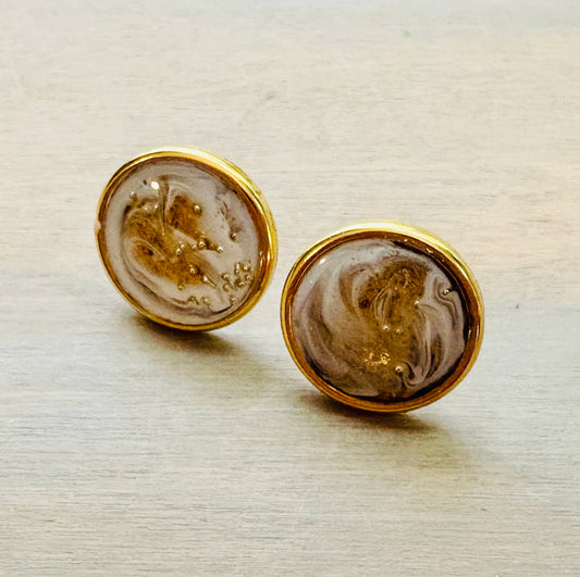 Pearly Seashell Portal Studs
