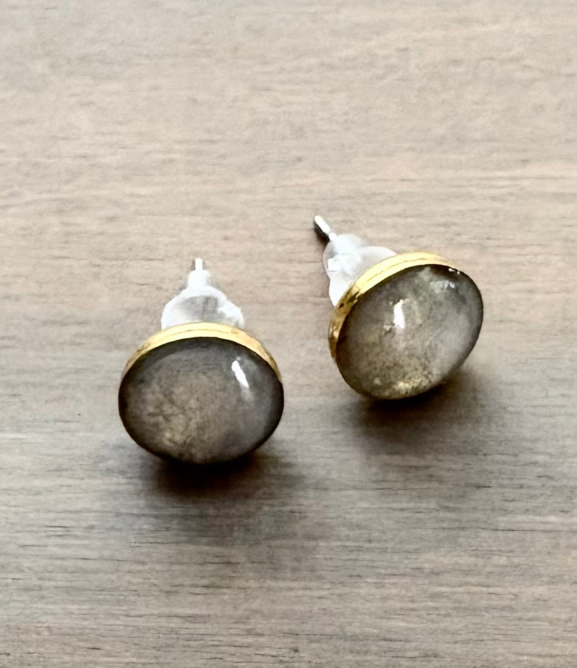 Pearly Seashell Stud Earrings