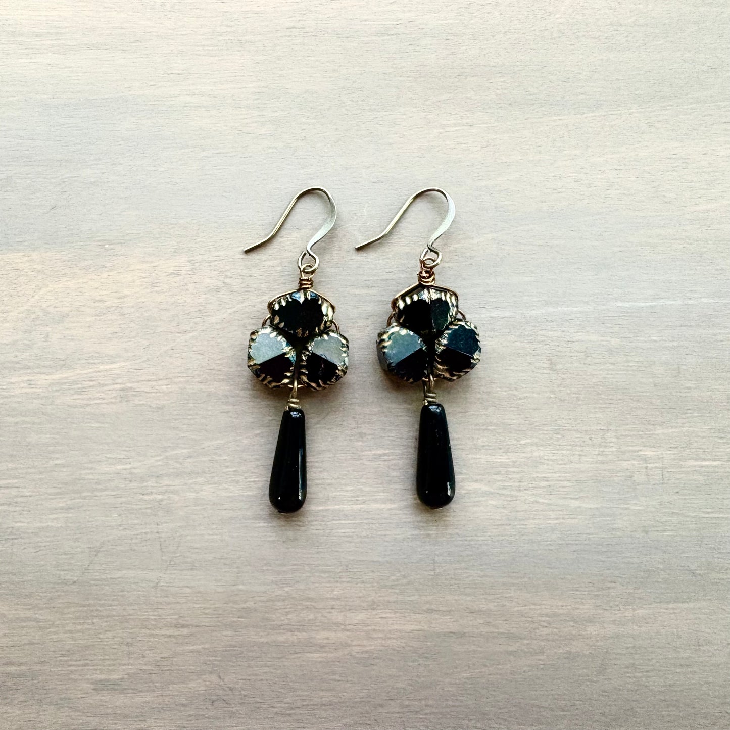 Vintage Style Beach Earrings In Jet Black