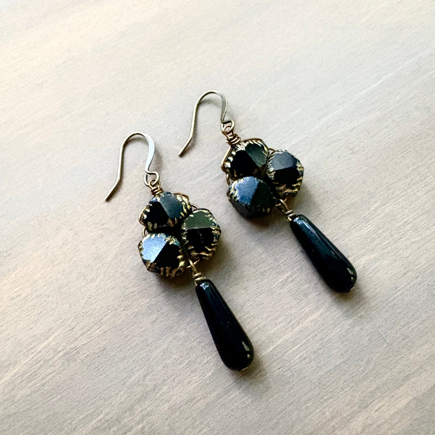 Vintage Style Beach Earrings In Jet Black