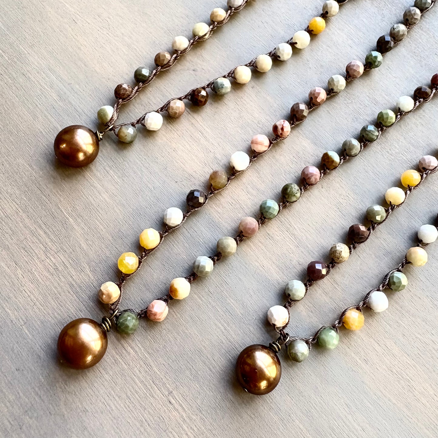 Snowberry Faceted Agate Necklace with Freshwater Chocolate Button Pearl