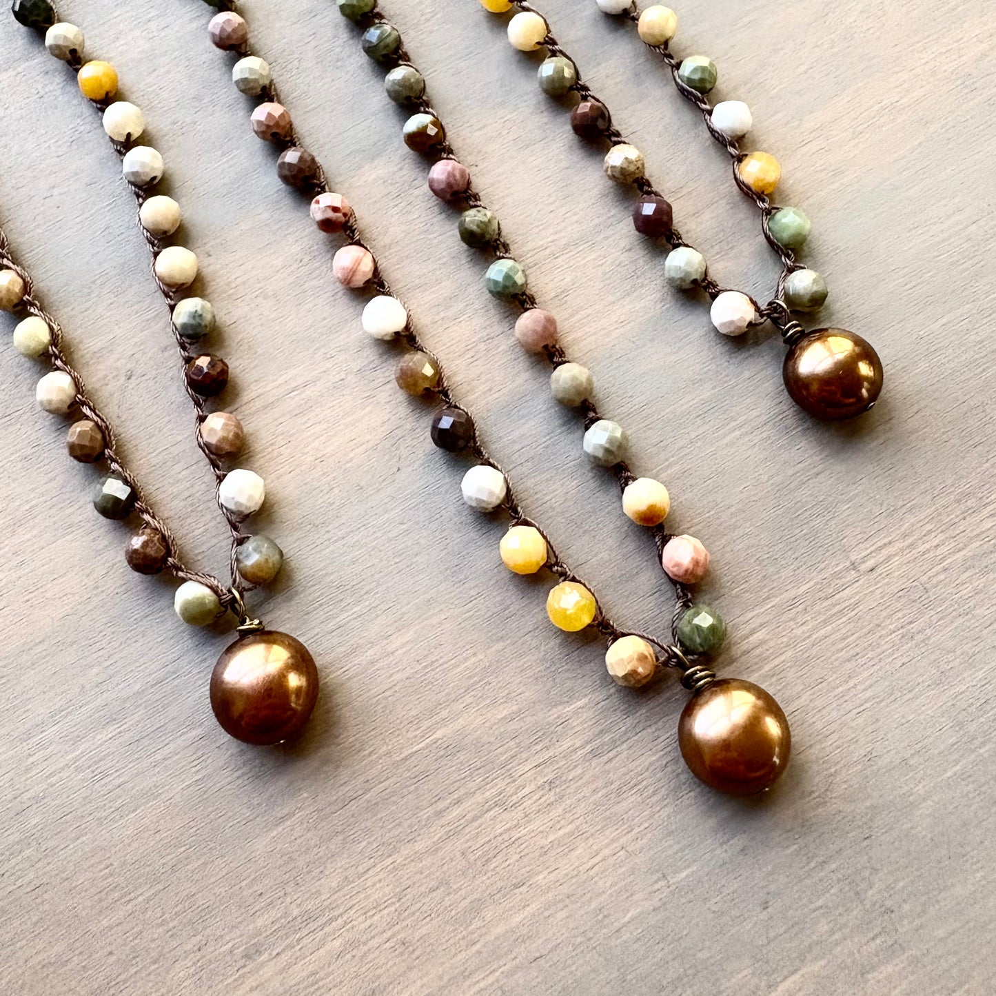 Snowberry Faceted Agate Necklace with Freshwater Chocolate Button Pearl