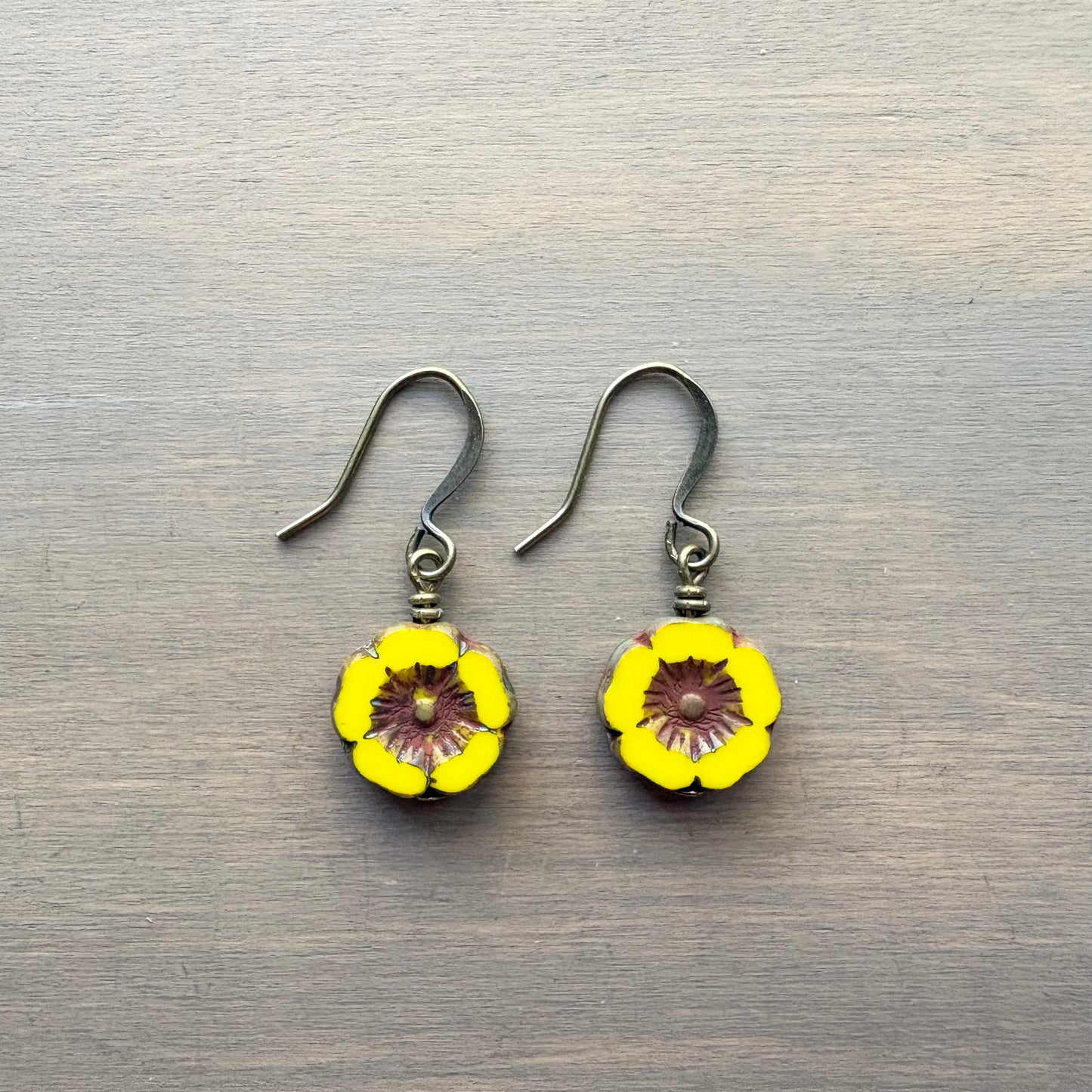 Vintage Style Sunshine Yellow  Pressed Glass Flower Earrings