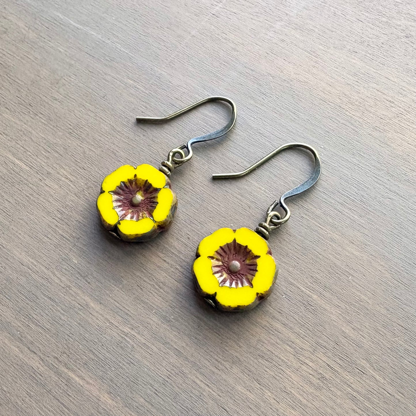 Vintage Style Sunshine Yellow  Pressed Glass Flower Earrings