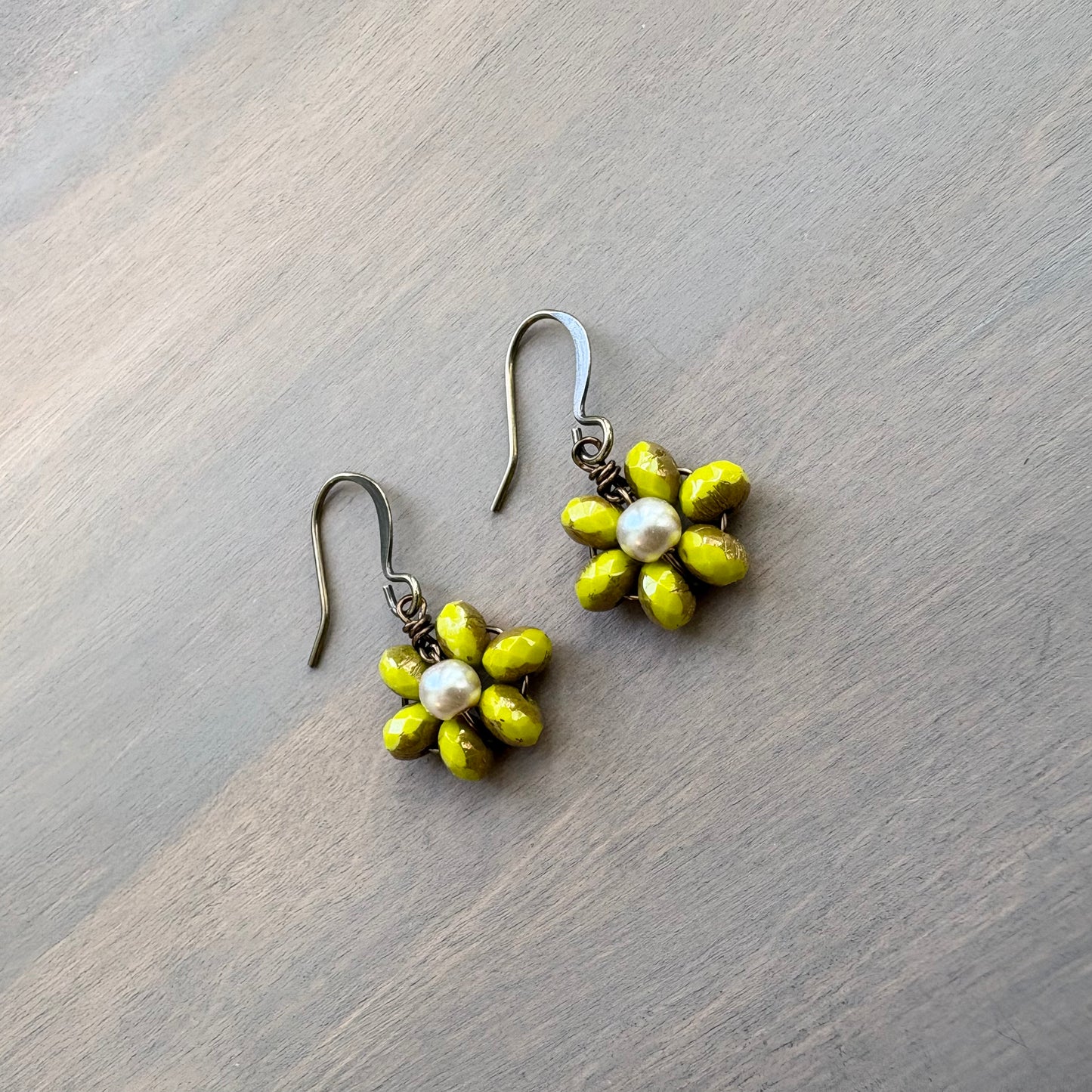 Beach Bloom Flower Earrings in Citron Green