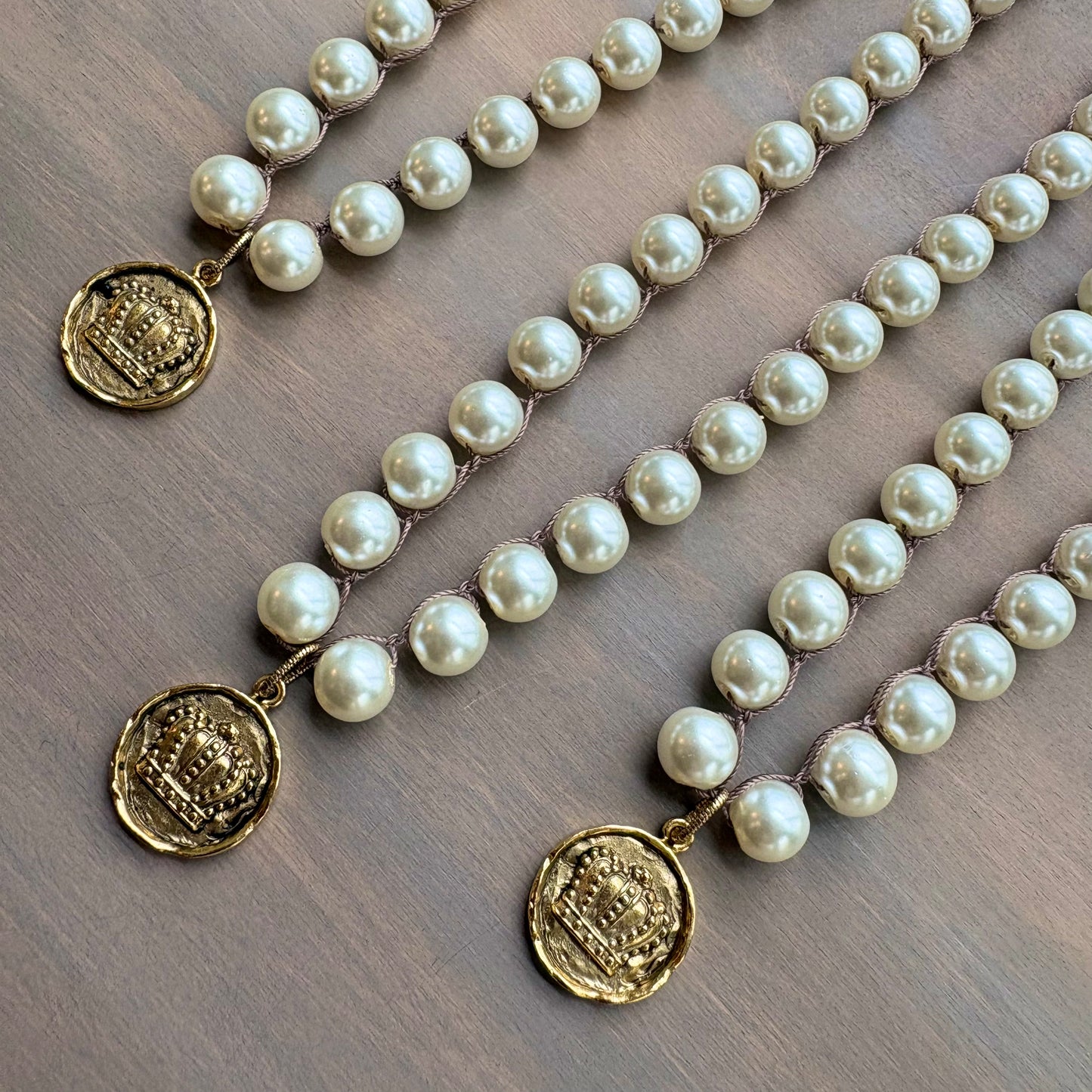 Royal Crown Glass Pearl Necklace With Charm For Mother's Day