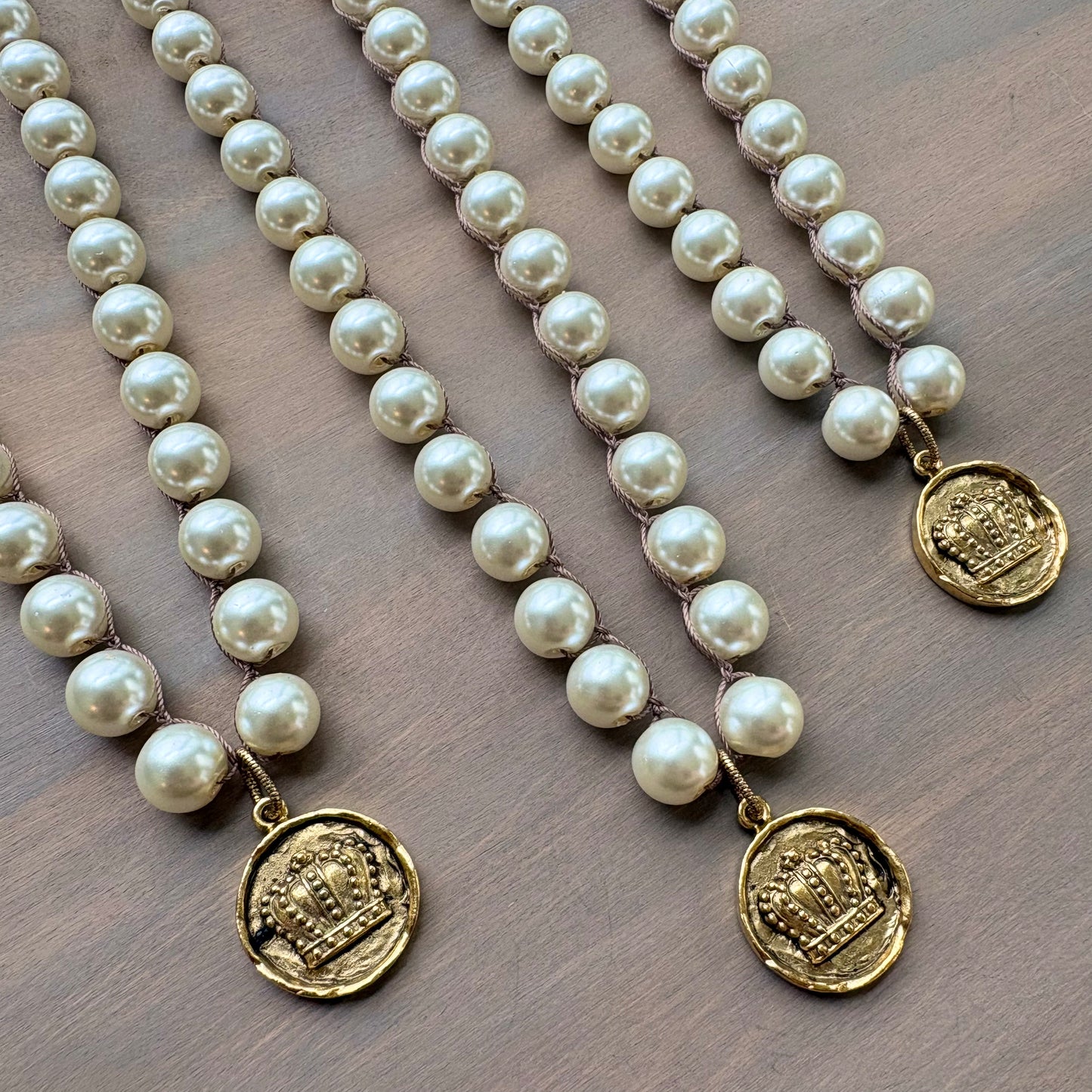 Royal Crown Glass Pearl Necklace With Charm For Mother's Day