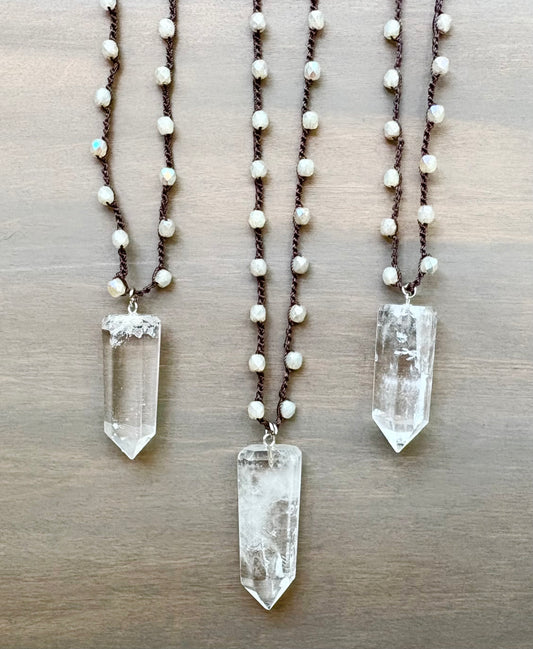 Quartz Magic Crystal Necklace With Opalescent Crystal