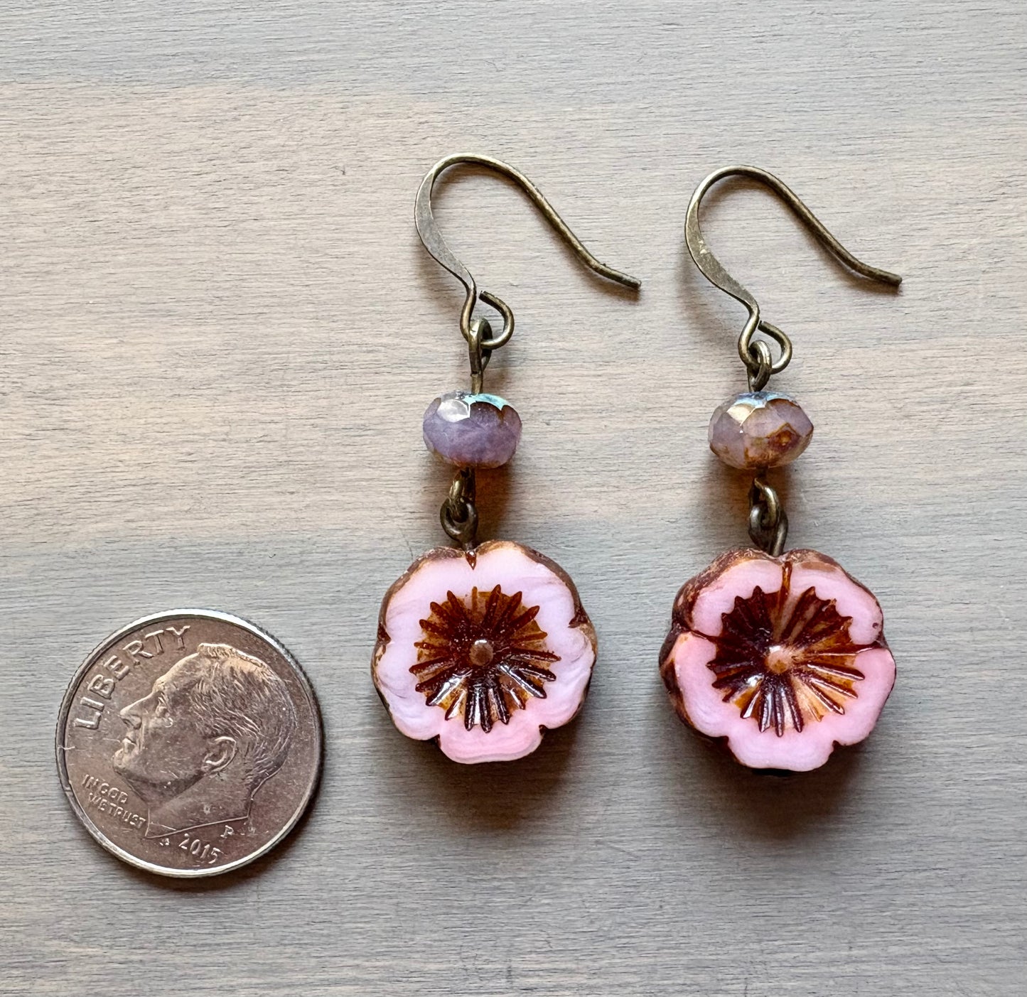 Pressed Glass Dangle Flower Earrings